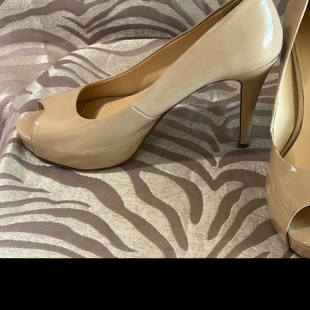 Nude Patent Pump